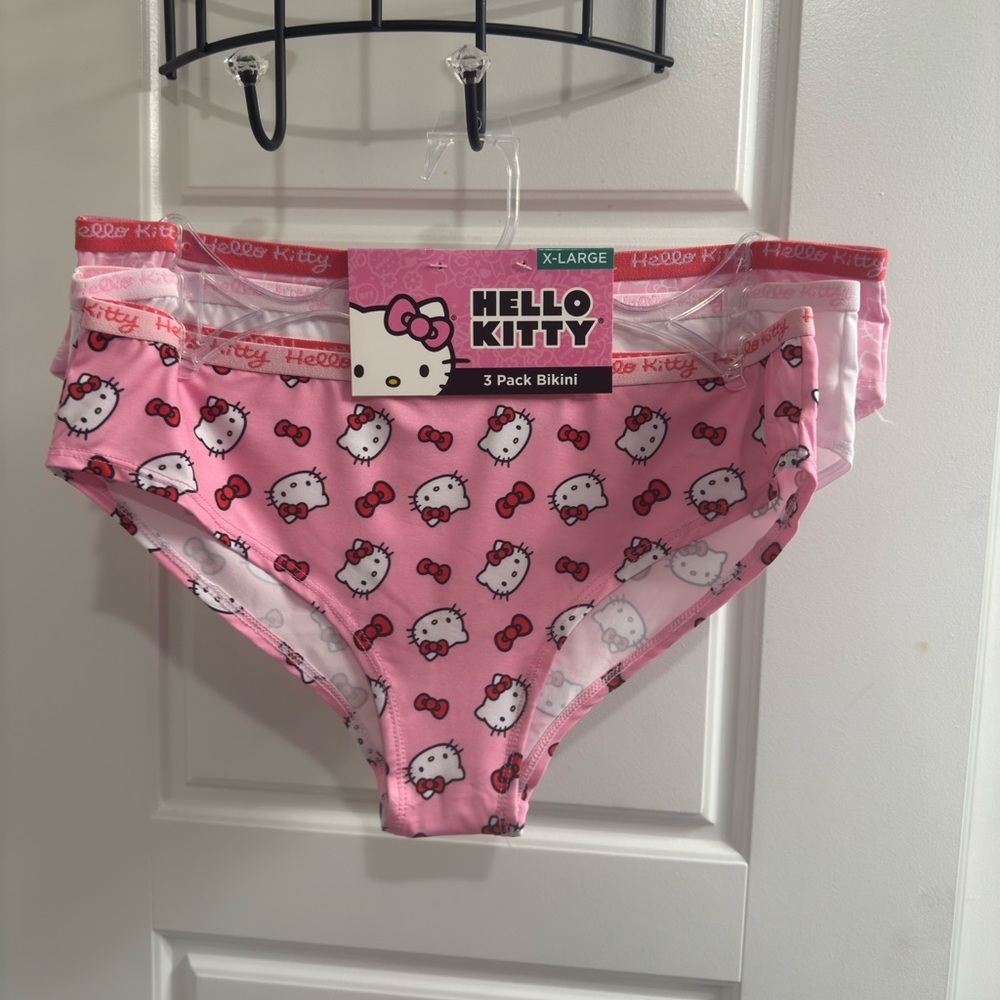 Hello Kitty Pink Bikini Briefs - 3 Pack